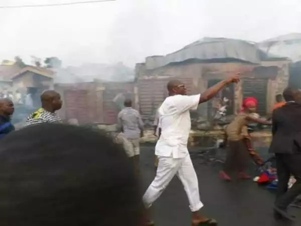 Governor Fayose Joins Residents To Put Out Fire From A Burning Petrol Tanker (Photos)